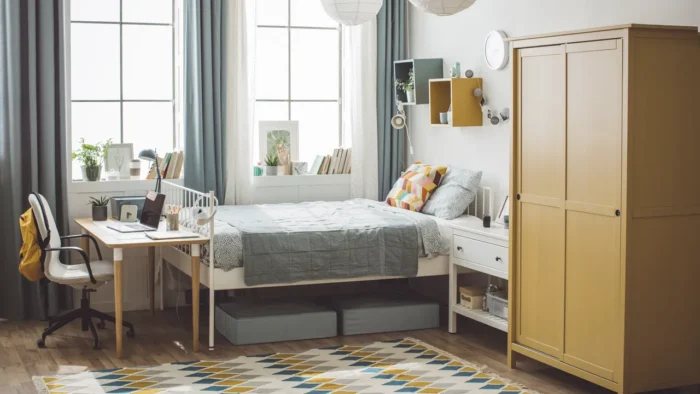 clean study dorm bedroom